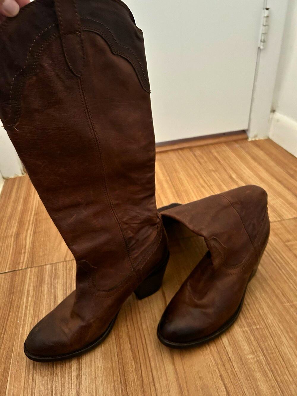Frye Women's Brown Leather Western Knee High Pull On Round Toe Block Heel 8 M